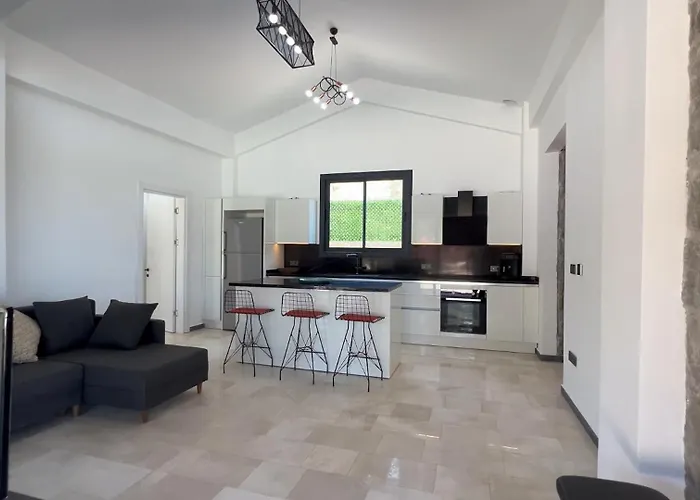 Villa Guemuesluek Uemit