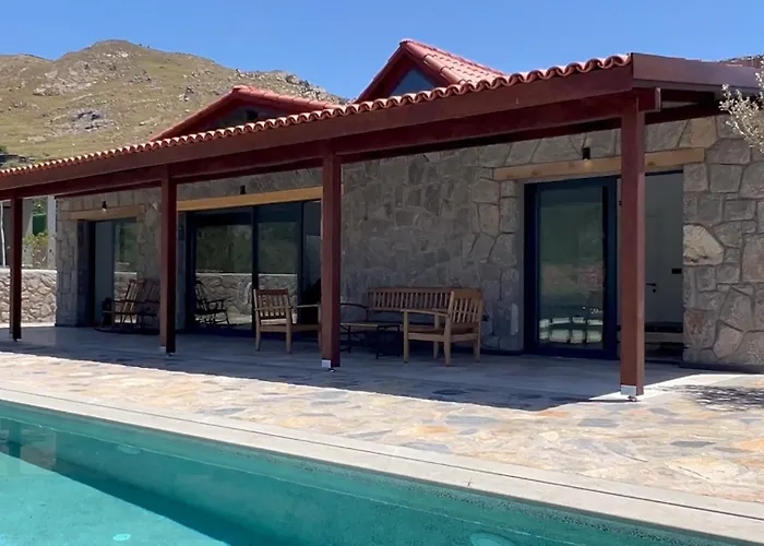 Villa Guemuesluek Uemit