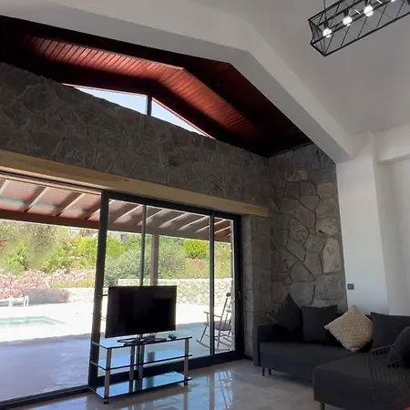 Guemuesluek Uemit Villa