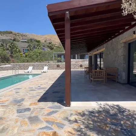 Vilă Guemuesluek Uemit Bodrum