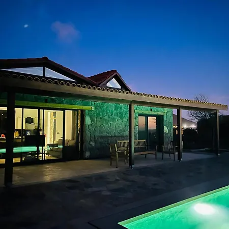 Guemuesluek Uemit Βίλα Αλικαρνασσός