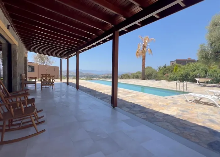 Vilă Guemuesluek Uemit Bodrum